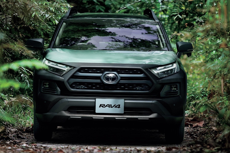 特別仕様車 Adventure “OFFROAD package Ⅱ”（ハイブリッド車）