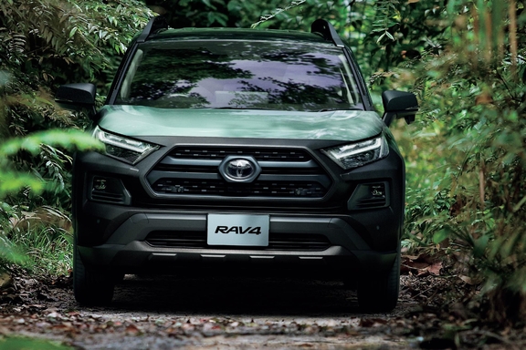 特別仕様車 Adventure “OFFROAD package Ⅱ”（ハイブリッド車）