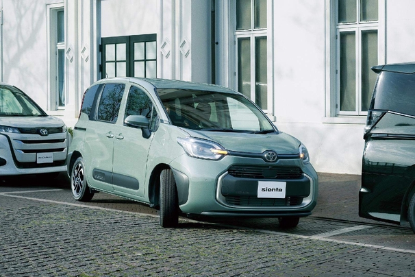 トヨタ チームメイト［アドバンスト パーク］　［Z（ハイブリッド車）にメーカーオプション］