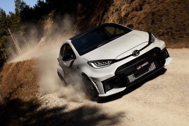 RZ“High performance”［GR-DAT（8AT・4WD）］