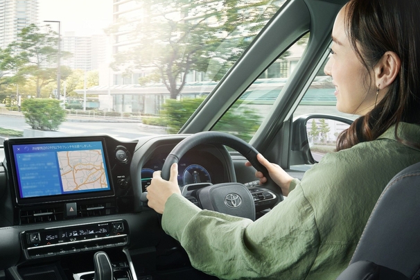 【モデル入り素材】S-Z（2WD・7人乗り）