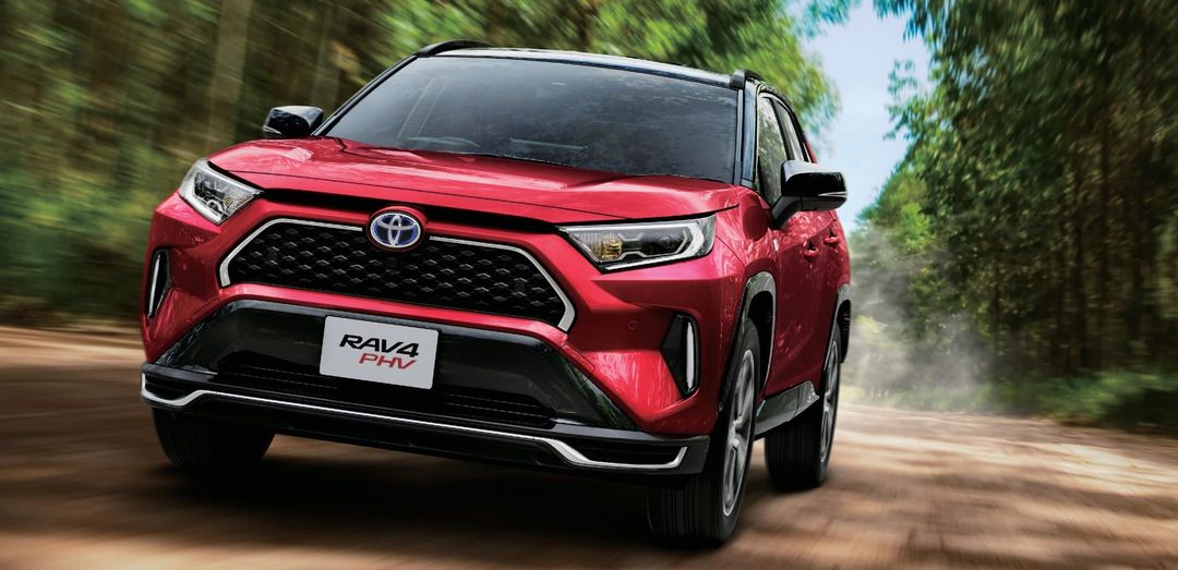 新型車RAV4 PHV